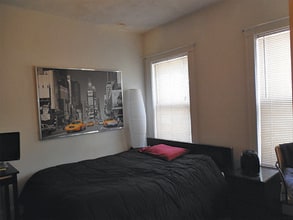 339 Beacon St, Unit 339-A in Somerville, MA - Foto de edificio - Building Photo