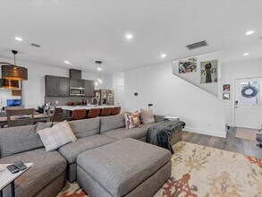 2222 Wavell St in Houston, TX - Building Photo - Building Photo