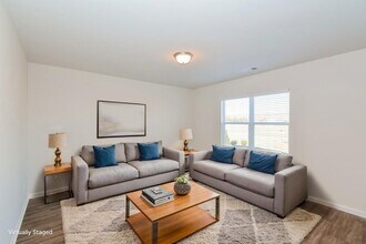 545 Samuel Lee Ln in Murfreesboro, TN - Foto de edificio - Building Photo