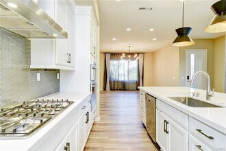 168 Spectacle in Irvine, CA - Building Photo - Building Photo