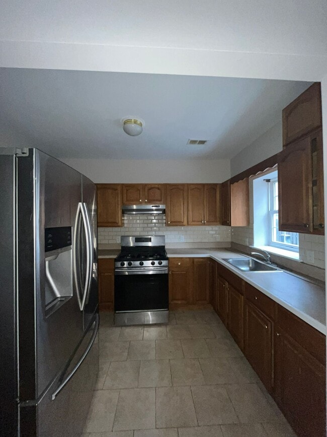 488 Communipaw Ave, Unit 1