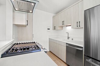 HARV1433 in Santa Monica, CA - Building Photo - Interior Photo
