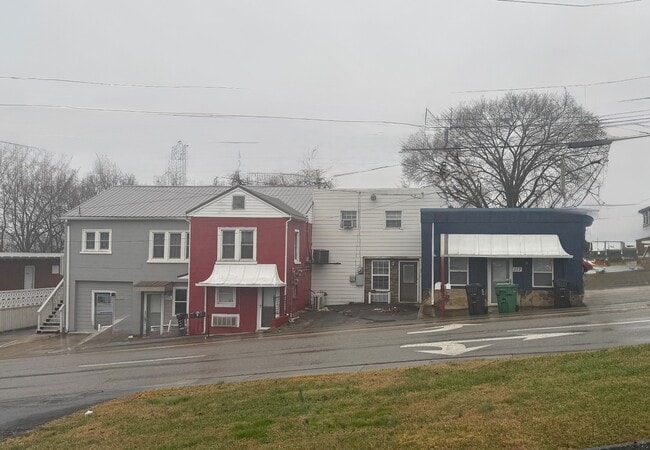 107 N High St in Morristown, TN - Building Photo - Building Photo