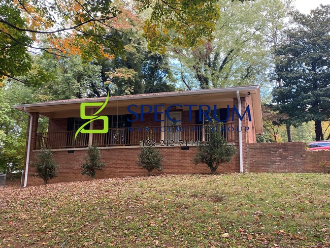 property at 1901 Valley View Dr