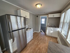 503 W 5th Ave in Oshkosh, WI - Building Photo - Building Photo