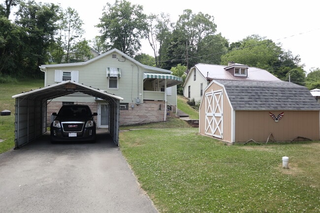 property at 318 Pike Run Dr