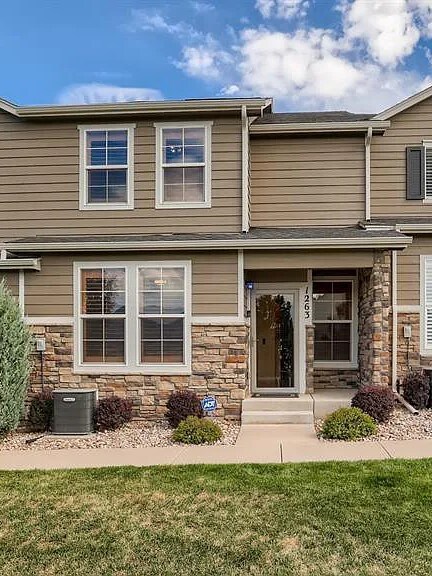 1263 Walters Point