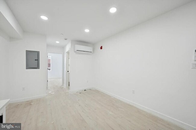 52 N 51st St in Philadelphia, PA - Foto de edificio - Building Photo