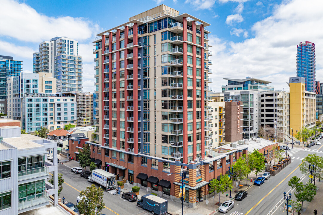 Diamond Terrace in San Diego, CA - Foto de edificio