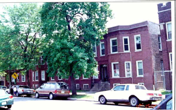 2434-2444 N Linden Pl in Chicago, IL - Building Photo - Building Photo