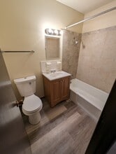 9613 E Truman Rd, Unit #14 in Independence, MO - Building Photo - Building Photo