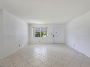 1103 Reposo Ave in Boynton Beach, FL - Building Photo - Building Photo