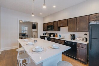11321 Hessler Rd-Unit -SI ID1365990P in Cleveland, OH - Building Photo - Building Photo