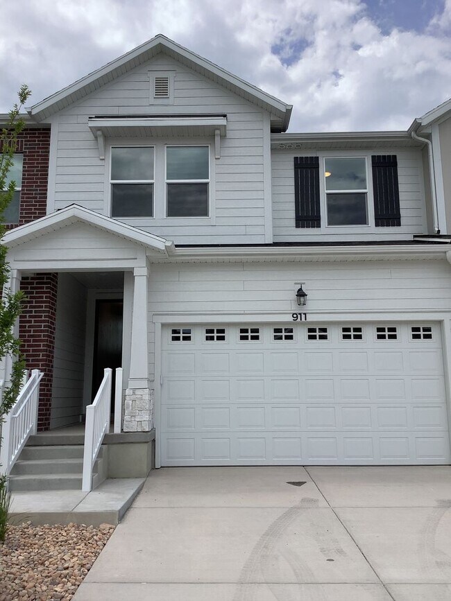 911 Portman Wy in Saratoga Springs, UT - Building Photo - Building Photo
