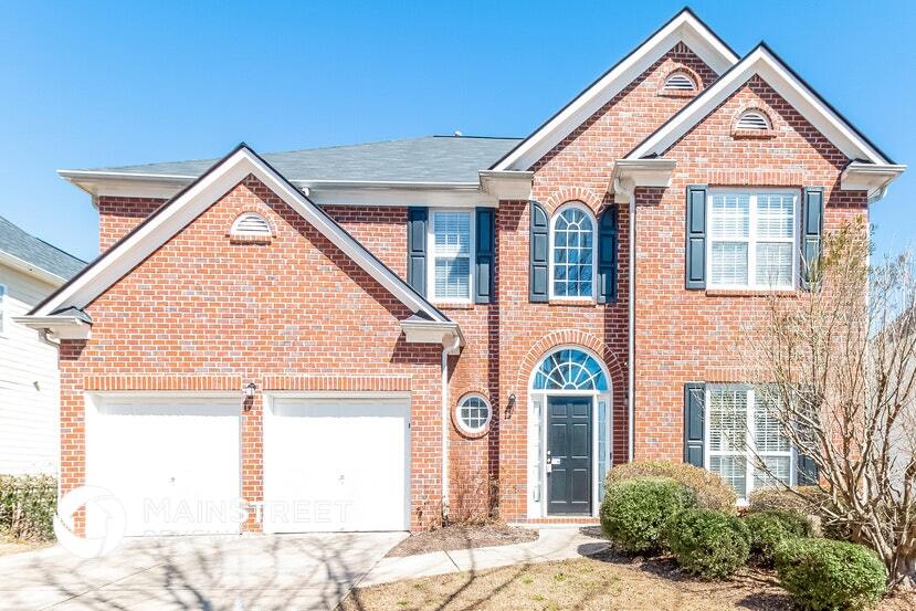 7335 Thoreau Cir in Atlanta, GA - Building Photo