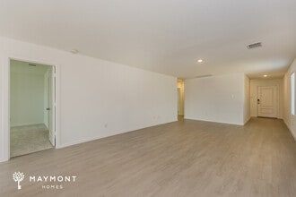 925 Birkdale Dr in Ennis, TX - Foto de edificio - Building Photo