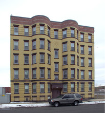 660 S Bridge St in Holyoke, MA - Building Photo - Building Photo