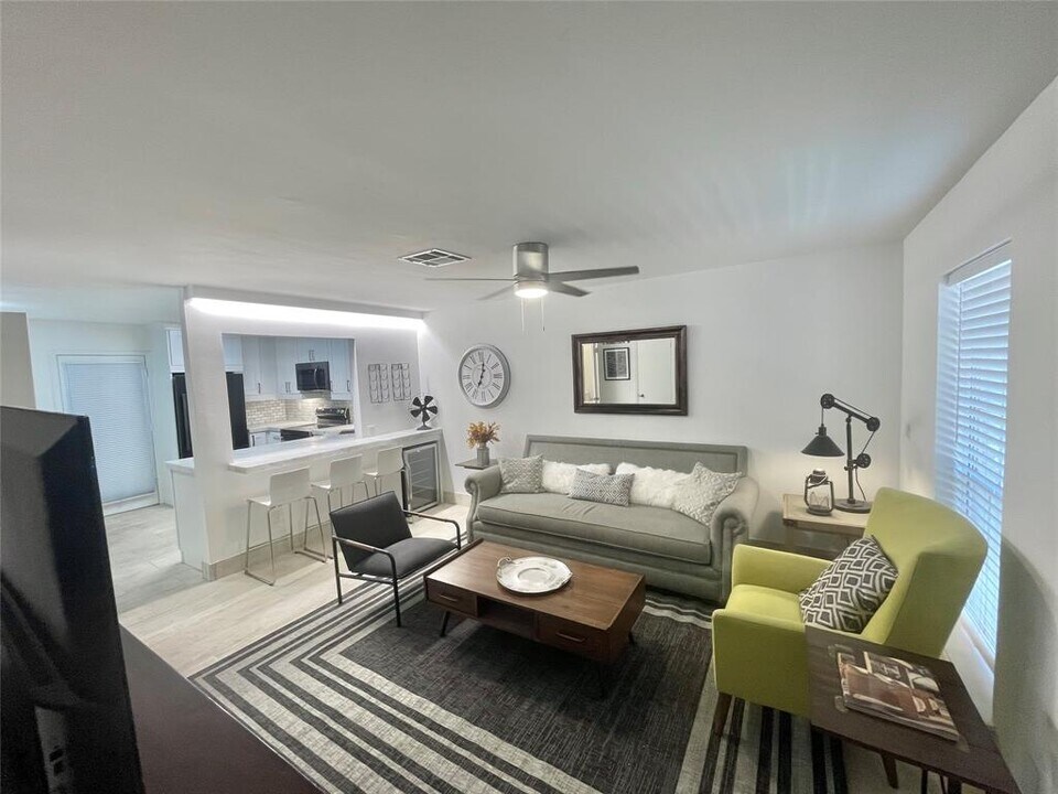 1801 Huldy St in Houston, TX - Building Photo