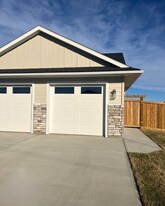 93 Sunset Dr in Spirit River, AB - Building Photo