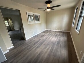 1006 N 2nd St in Belleville, IL - Building Photo - Building Photo