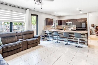 724 SE 37th Ave in Homestead, FL - Building Photo - Building Photo