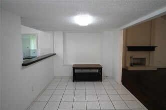 2805 Meadow Park Dr in Garland, TX - Building Photo - Building Photo
