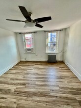 905-909 Christian St in Philadelphia, PA - Building Photo - Building Photo