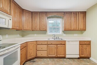 133 Abbey Rd in Gallatin, TN - Building Photo - Building Photo