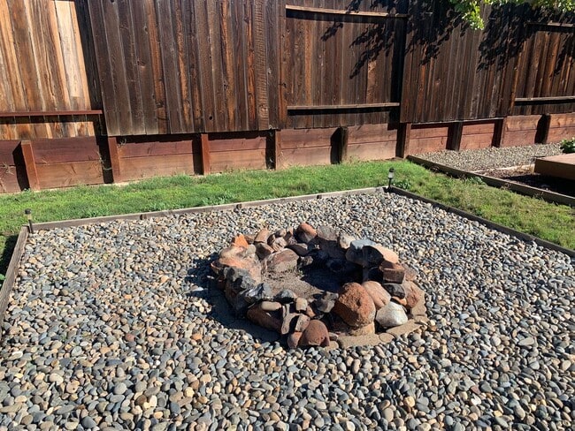 9051 Polly Ave in Orangevale, CA - Building Photo - Building Photo