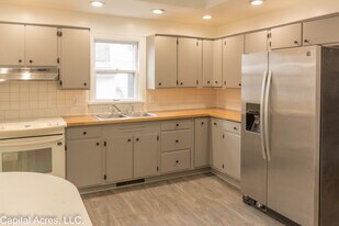 2375 Canby St, Unit 1 in Harrisburg, PA - Building Photo