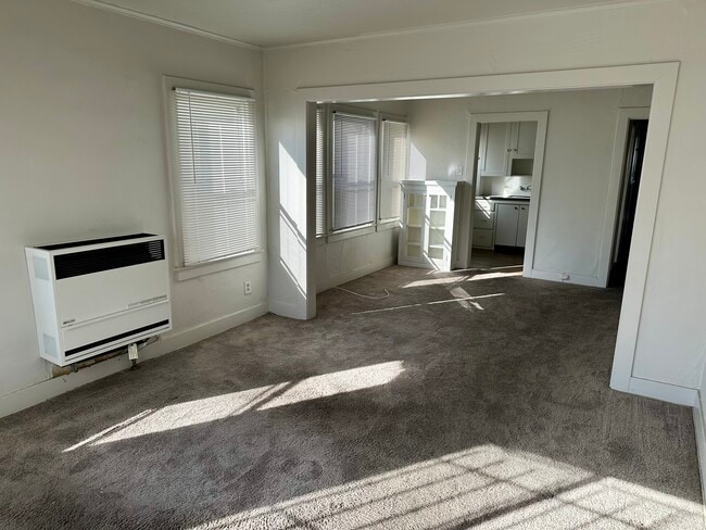 149 W 41st Pl, Unit 149 41st Place in Los Angeles, CA - Building Photo - Building Photo