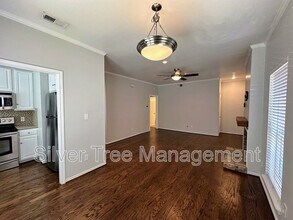 4405 Bowser Ave in Dallas, TX - Building Photo - Building Photo