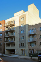 141-29 Pershing Cres Apartments