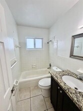 5819 NW 17th Pl in Sunrise, FL - Building Photo - Building Photo