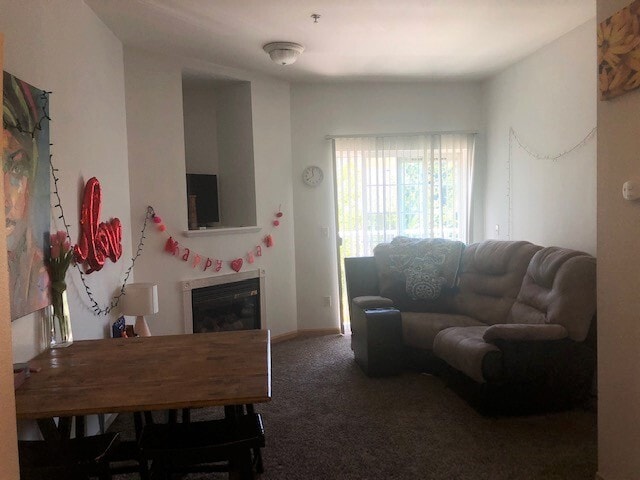 New England Apartments in Bellingham, WA - Foto de edificio - Building Photo