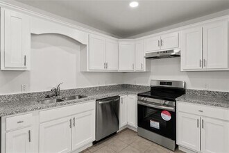 316 W 7th St in Mount Pleasant, TX - Building Photo - Building Photo