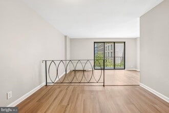 2201 L St NW in Washington, DC - Building Photo - Building Photo