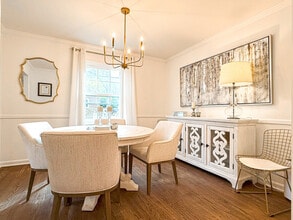 7601 Bedfordshire Dr in Charlotte, NC - Foto de edificio - Building Photo