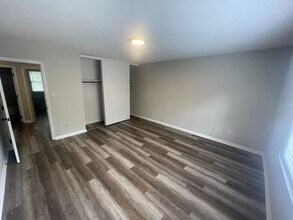 5313-5313 Grovewood Pl in Raleigh, NC - Building Photo - Building Photo
