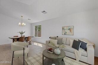 2148 N Santiana Pl in Casa Grande, AZ - Building Photo - Building Photo