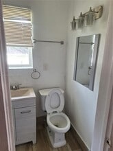 771 NE 177th St in Miami, FL - Building Photo - Building Photo