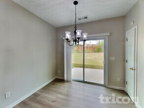 1704 Chinaberry Ct in Stockbridge, GA - Foto de edificio - Building Photo