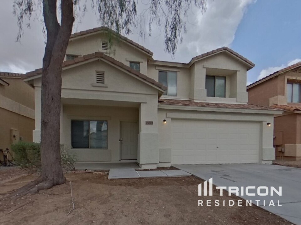 25869 W Globe Ave in Buckeye, AZ - Building Photo