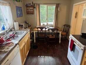 48471 E 2nd St in Oakridge, OR - Building Photo - Building Photo