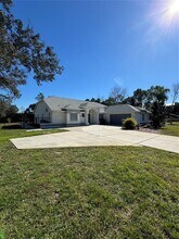 7565 Jomel Dr in Spring Hill, FL - Building Photo - Building Photo