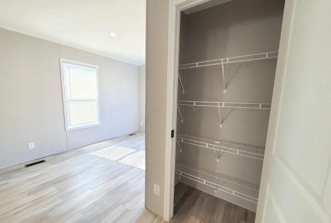 9270 Windjammer Dr in Fair Haven, MI - Building Photo - Building Photo