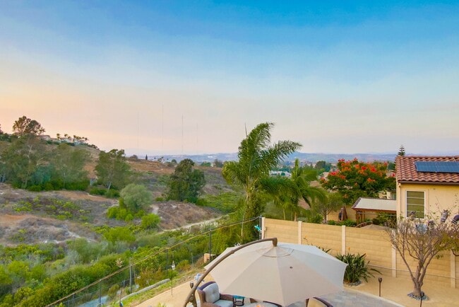 452 Taylor Dr in Oceanside, CA - Building Photo - Building Photo