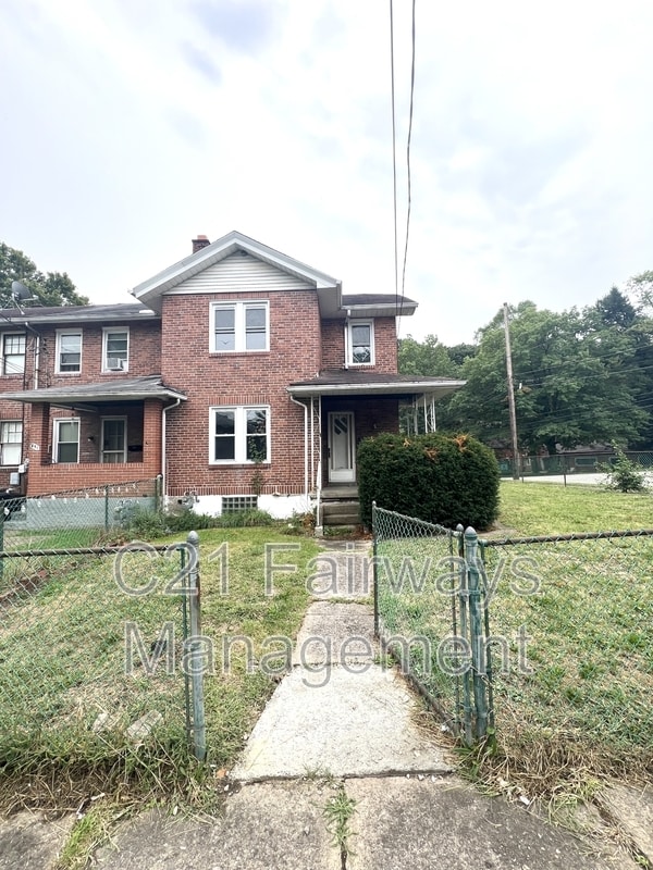 property at 453 Ohio Ave