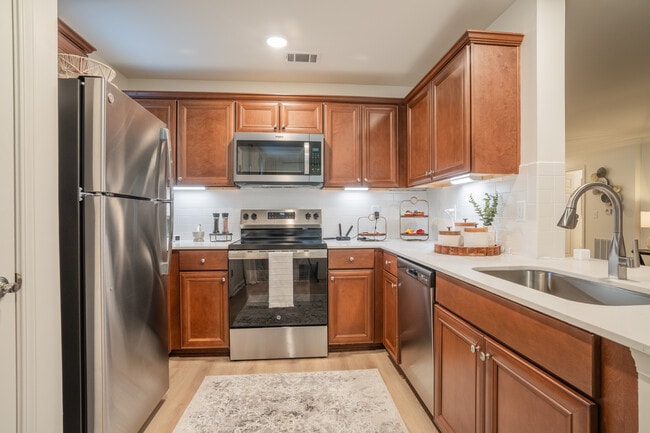 Avonlea Towne Lake in Woodstock, GA - Foto de edificio - Interior Photo