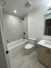 4878 Powers Cmn in Burlington, ON - Building Photo - Building Photo